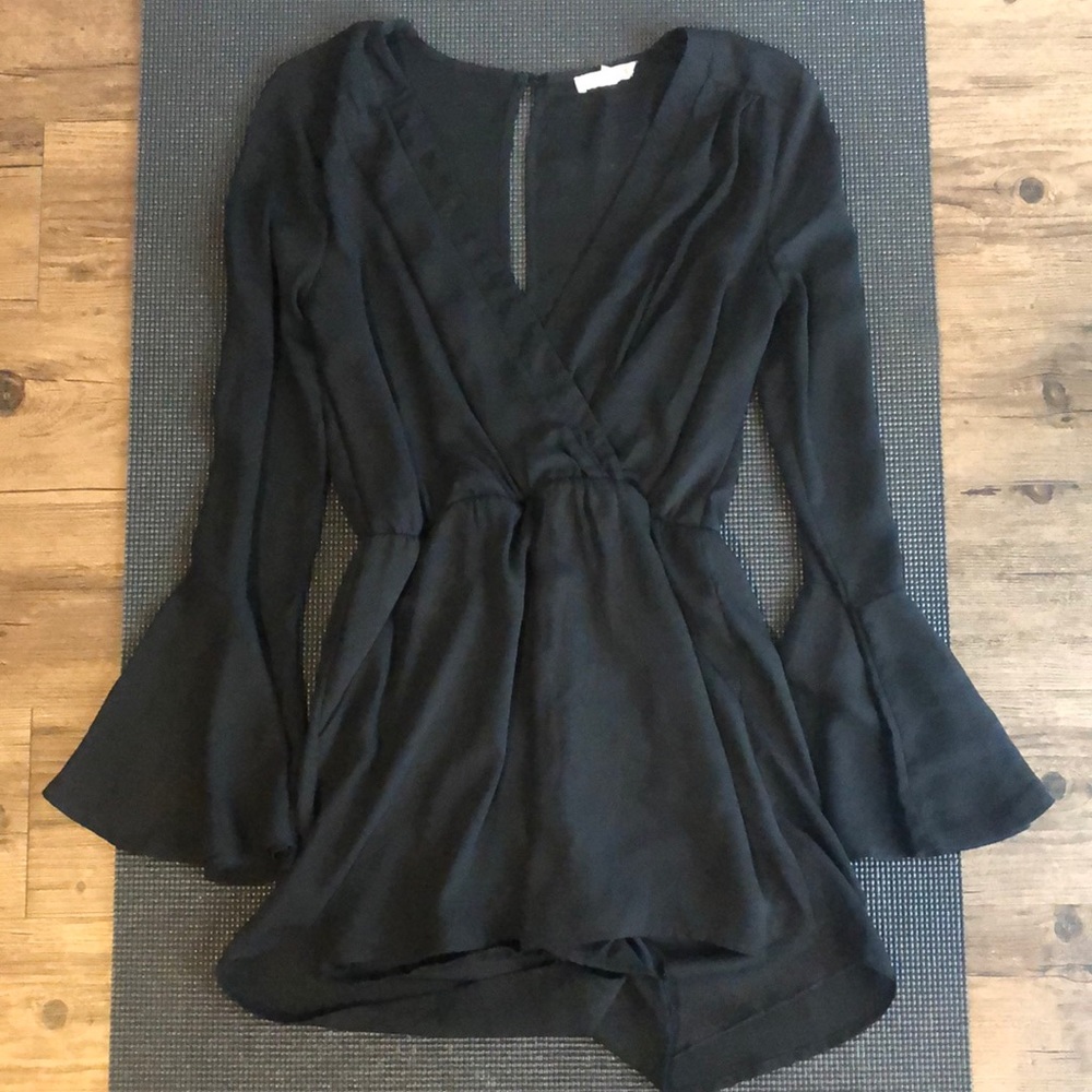 GBX Bell Sleeve Romper